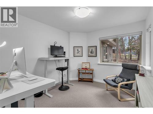 Office - 2455 Quail Ridge Boulevard Unit# 213, Kelowna, BC - Indoor