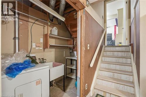 167 Fallingbrook Drive, Hamilton, ON - Indoor Photo Showing Laundry Room