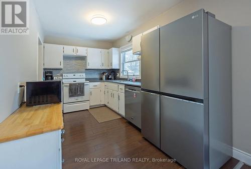 662 Eden Avenue, London South (South R), ON - Indoor Photo Showing Kitchen