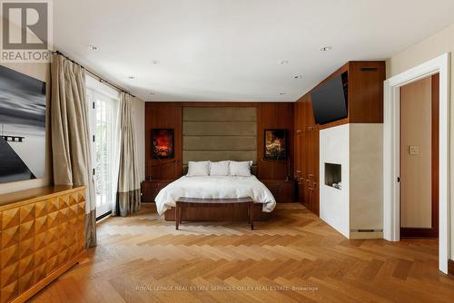 5 Thornwood Road, Toronto, ON - Indoor Photo Showing Bedroom