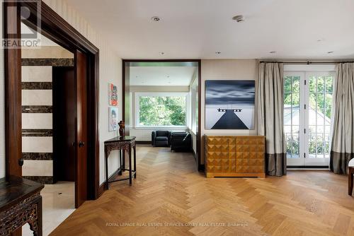 5 Thornwood Road, Toronto, ON - Indoor Photo Showing Other Room