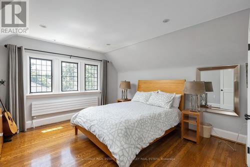 5 Thornwood Road, Toronto, ON - Indoor Photo Showing Bedroom