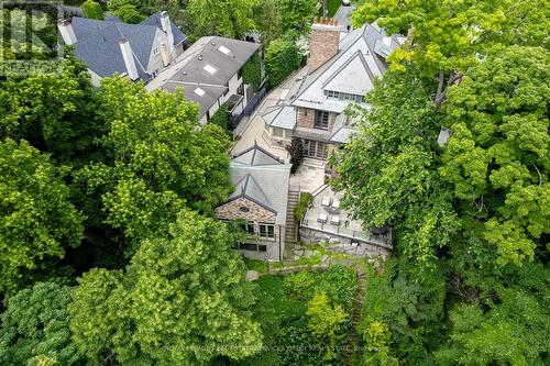 5 Thornwood Road, Toronto, ON - Outdoor