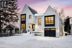 53 NIAGARA STREET  Collingwood, ON L9Y 3X1