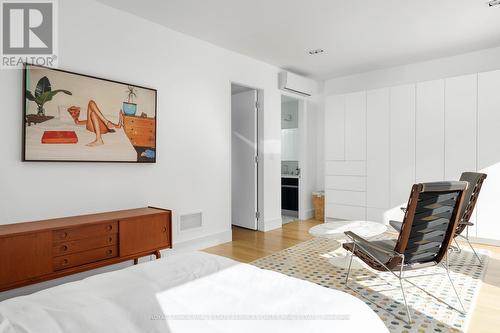 20A Woodlawn Avenue W, Toronto, ON - Indoor Photo Showing Bedroom