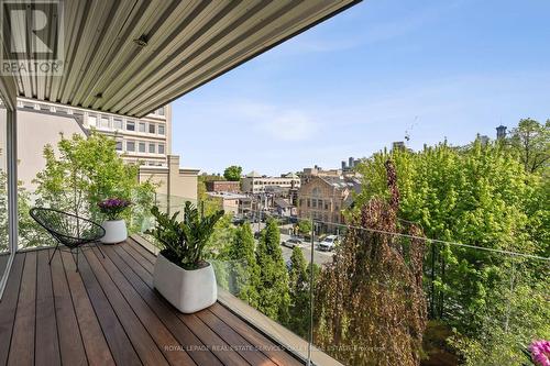 20A Woodlawn Avenue W, Toronto, ON - Outdoor With Deck Patio Veranda