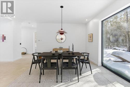 372 Prinyers Cove Crescent, Prince Edward County (North Marysburg Ward), ON - Indoor Photo Showing Dining Room