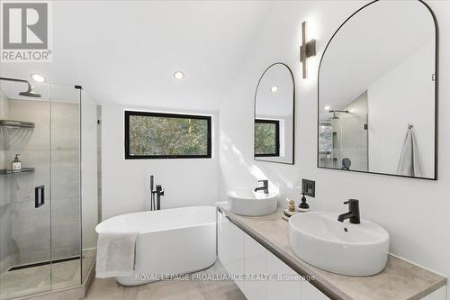 372 Prinyers Cove Crescent, Prince Edward County (North Marysburg Ward), ON - Indoor Photo Showing Bathroom