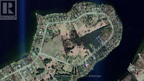 372 Prinyers Cove Crescent, Prince Edward County (North Marysburg Ward), ON - 