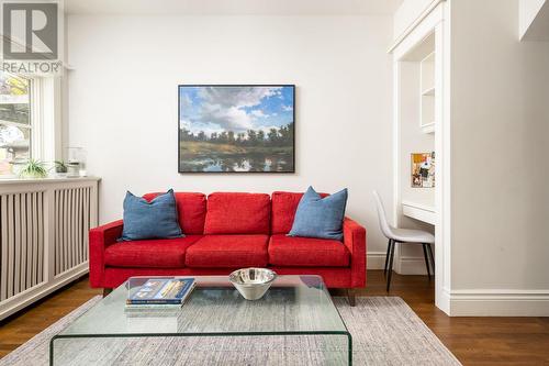 7 Binscarth Road, Toronto, ON - Indoor Photo Showing Living Room