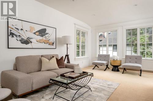 7 Binscarth Road, Toronto, ON - Indoor Photo Showing Living Room
