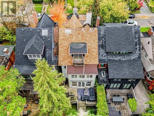 7 Binscarth Road, Toronto, ON - Outdoor