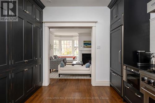 7 Binscarth Road, Toronto, ON - Indoor