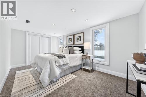 4149 Welland Street, Niagara Falls, ON - Indoor Photo Showing Bedroom