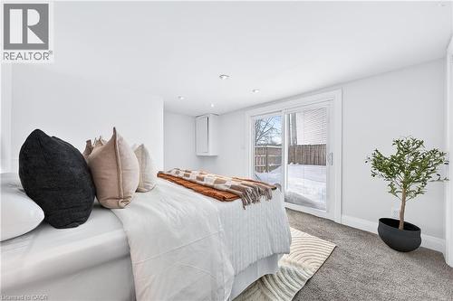 4149 Welland Street, Niagara Falls, ON - Indoor Photo Showing Bedroom
