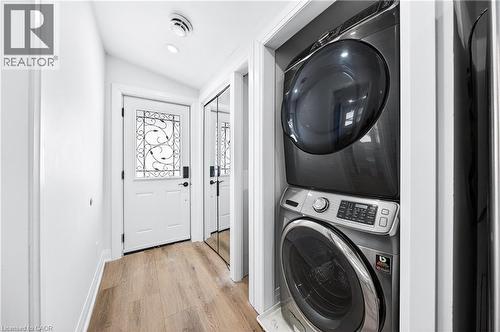 4149 Welland Street, Niagara Falls, ON - Indoor Photo Showing Laundry Room