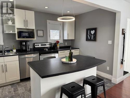 86 Gordon Ave, Thunder Bay, ON - Indoor Photo Showing Kitchen