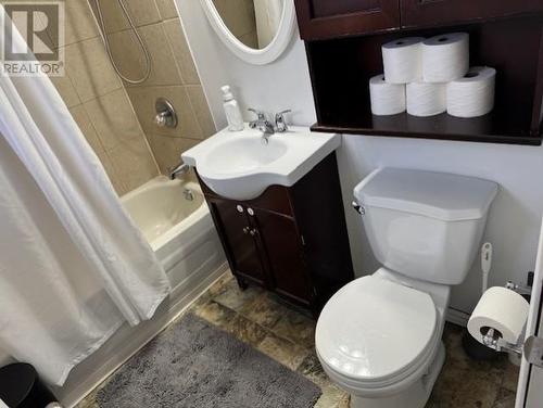 86 Gordon Ave, Thunder Bay, ON - Indoor Photo Showing Bathroom