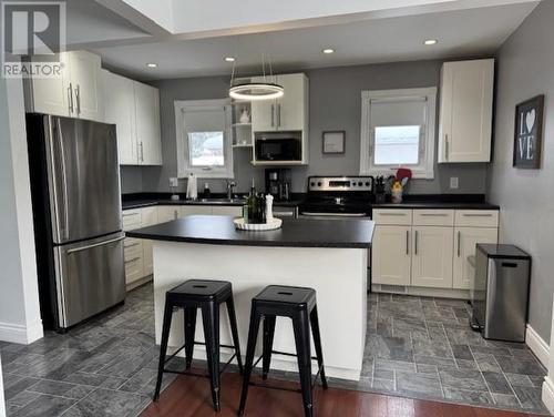 86 Gordon Ave, Thunder Bay, ON - Indoor Photo Showing Kitchen With Double Sink