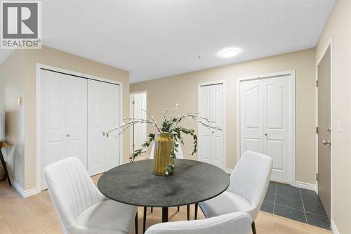 4104, 10 Prestwick Bay Se, Calgary, AB - Indoor Photo Showing Dining Room
