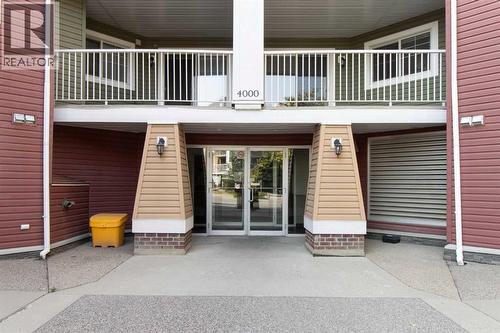 4104, 10 Prestwick Bay Se, Calgary, AB - Outdoor With Exterior