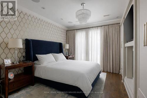 106 Highland Avenue, Toronto, ON - Indoor Photo Showing Bedroom