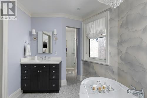 106 Highland Avenue, Toronto, ON - Indoor Photo Showing Bathroom