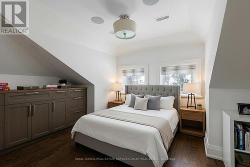 106 Highland Avenue, Toronto, ON - Indoor Photo Showing Bedroom