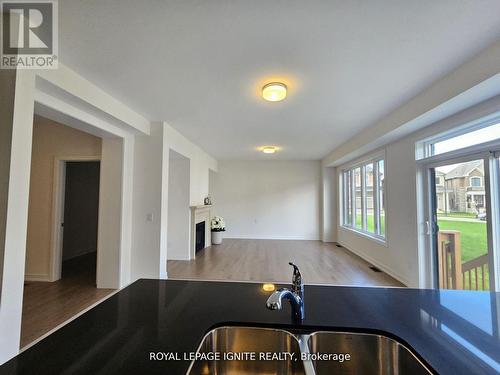 1848 Lotus Blossom Road, Pickering, ON - Indoor Photo Showing Kitchen With Double Sink