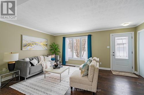 5 - 5 Le Baron Drive, Russell, ON - Indoor Photo Showing Living Room