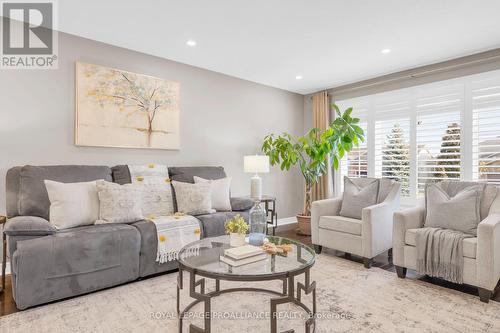 18 Fox Den Drive, Brighton, ON - Indoor Photo Showing Living Room