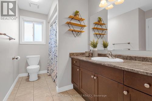 18 Fox Den Drive, Brighton, ON - Indoor Photo Showing Bathroom
