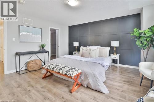 15 Cutts Crescent, Hamilton, ON - Indoor Photo Showing Bedroom