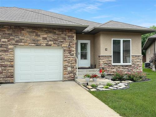 12 Augusta Crescent, Brandon, MB - Outdoor