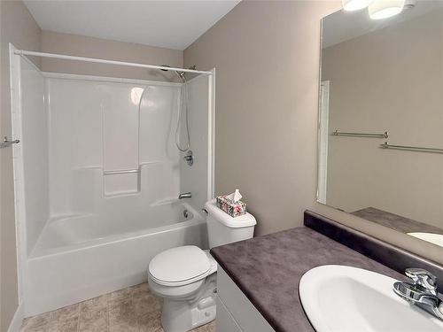 12 Augusta Crescent, Brandon, MB - Indoor Photo Showing Bathroom