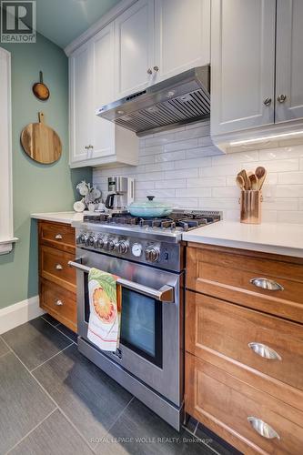 8 Lowrey Avenue S, Cambridge, ON - Indoor Photo Showing Kitchen