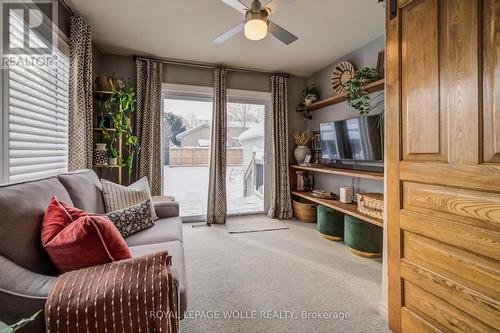 8 Lowrey Avenue S, Cambridge, ON - Indoor