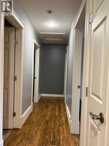 100 Balaclava Street, Veteran, AB - Indoor Photo Showing Other Room