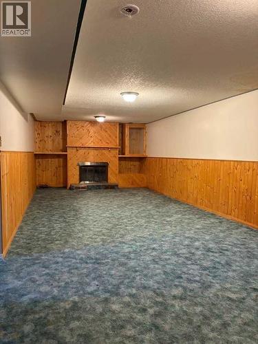 100 Balaclava Street, Veteran, AB - Indoor Photo Showing Other Room