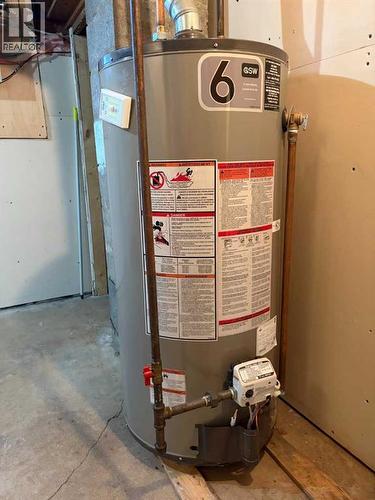 100 Balaclava Street, Veteran, AB - Indoor Photo Showing Basement