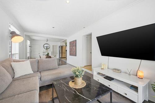 Salon - 212 Boul. Des Allumettières, Gatineau (Hull), QC - Indoor Photo Showing Living Room