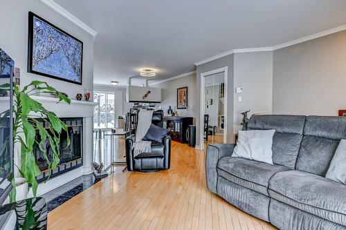 Living room - 472 Rue Laurent-O.-David, Boisbriand, QC 