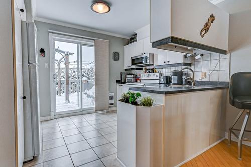 Kitchen - 472 Rue Laurent-O.-David, Boisbriand, QC 