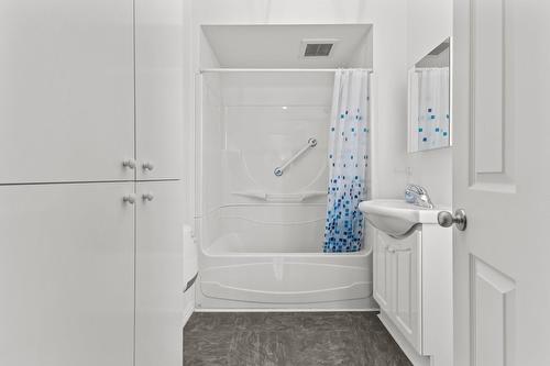 Salle de bains - 184 Rue Jacques-Cartier S., Saint-Jean-Sur-Richelieu, QC - Indoor Photo Showing Bathroom