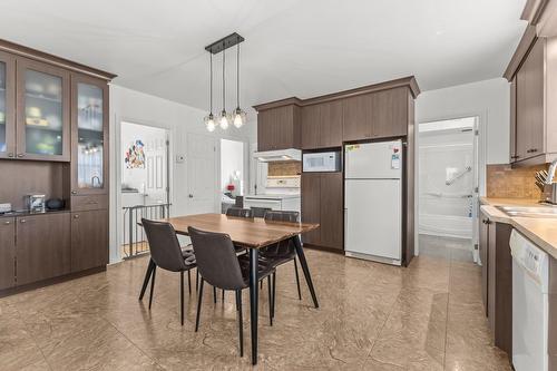 Cuisine - 184 Rue Jacques-Cartier S., Saint-Jean-Sur-Richelieu, QC - Indoor Photo Showing Kitchen With Double Sink