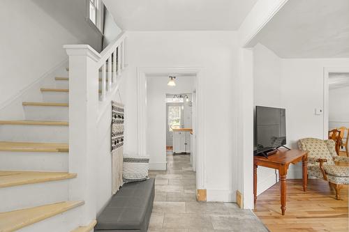 Staircase - 82 Rue De L'Union, Shawinigan, QC - Indoor Photo Showing Other Room