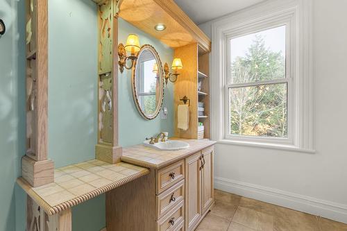 Bathroom - 82 Rue De L'Union, Shawinigan, QC - Indoor Photo Showing Bathroom