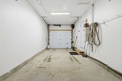 Garage - 