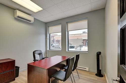 Office - 2230 Rue King O., Sherbrooke (Les Nations), QC - Indoor
