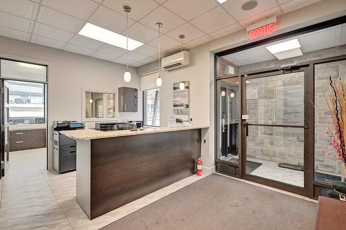 Office - 2230 Rue King O., Sherbrooke (Les Nations), QC - Indoor
